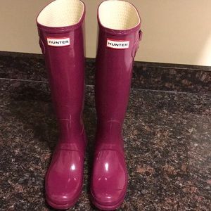 Shiny Like Brand New Magenta Hunter Boots